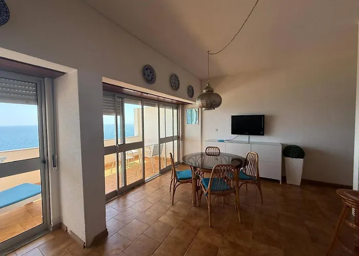 Apartamento Edf Rocha Mar